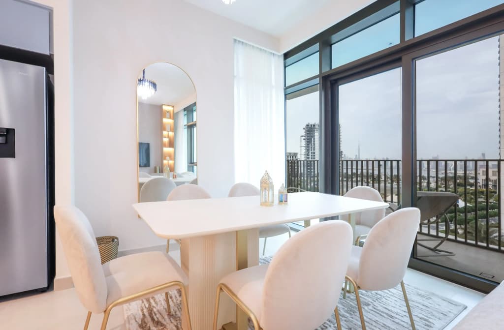 Elite LUX Holiday Homes - Dubai Creek Oasis: 2BR Luxe w/ Burj View Apartments - photo 12