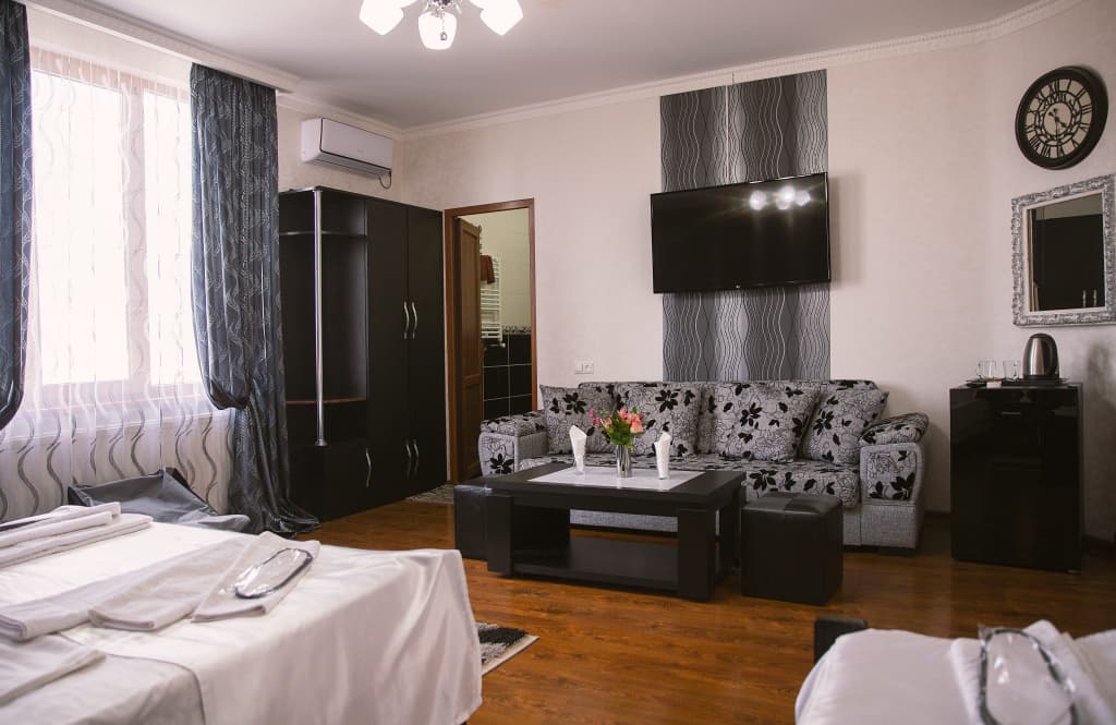 Family Kolorit Old Tbilisi Hotel - photo 37