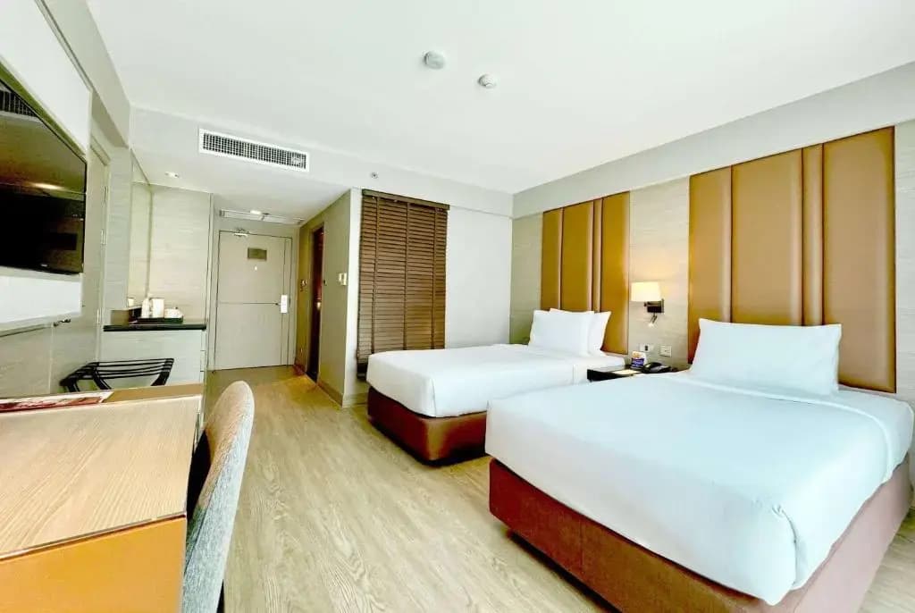 Ramada Sukhumvit Soi Eleven (Ramada Graand Swiss Sukhumvit 11) - photo 49