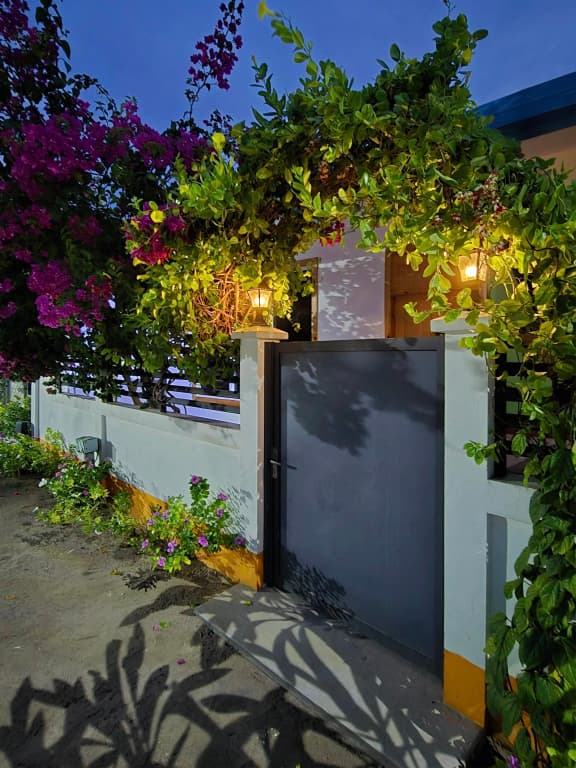 The Happiness Sun Suites Guest House - photo 10