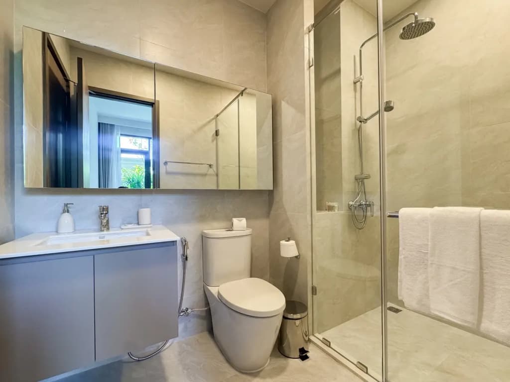 Lovely 2 Bdr Canvas BangTao Flat - photo 12