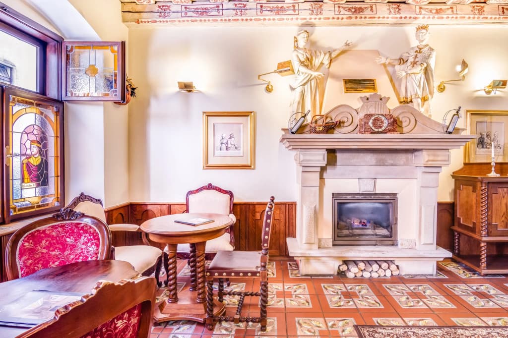 The King Charles Hotel - photo 8