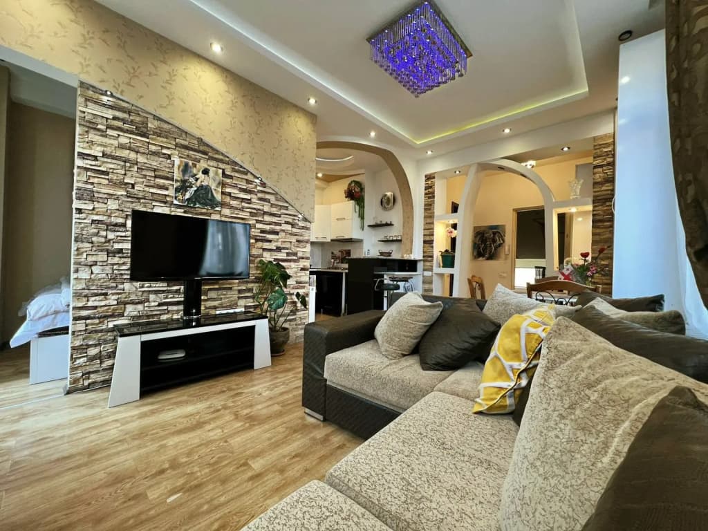 Staryij Tbilisi Apartments - photo 8