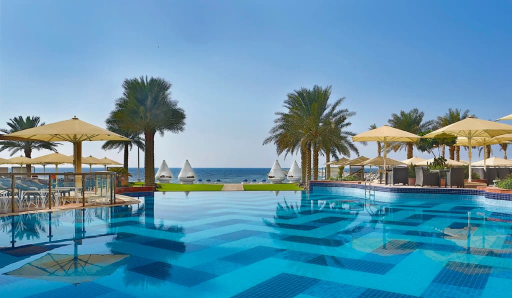 Bahi Ajman Palace Hotel - photo 4