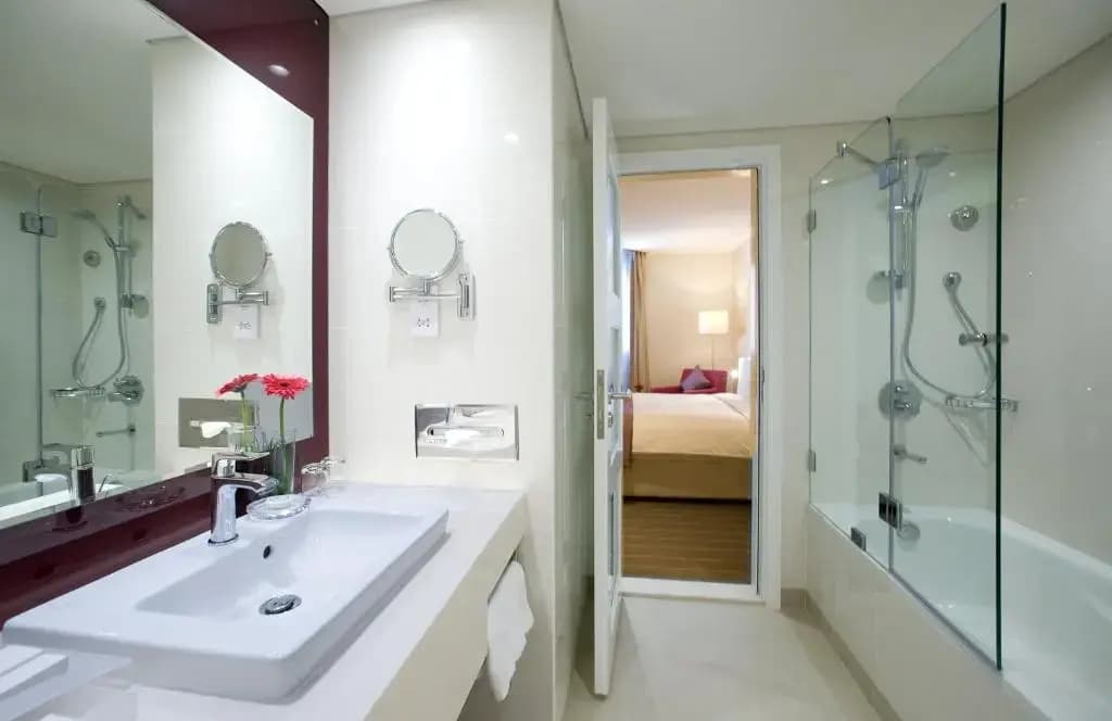 Holiday Inn Muscat Al Seeb by IHG Hotel - photo 6
