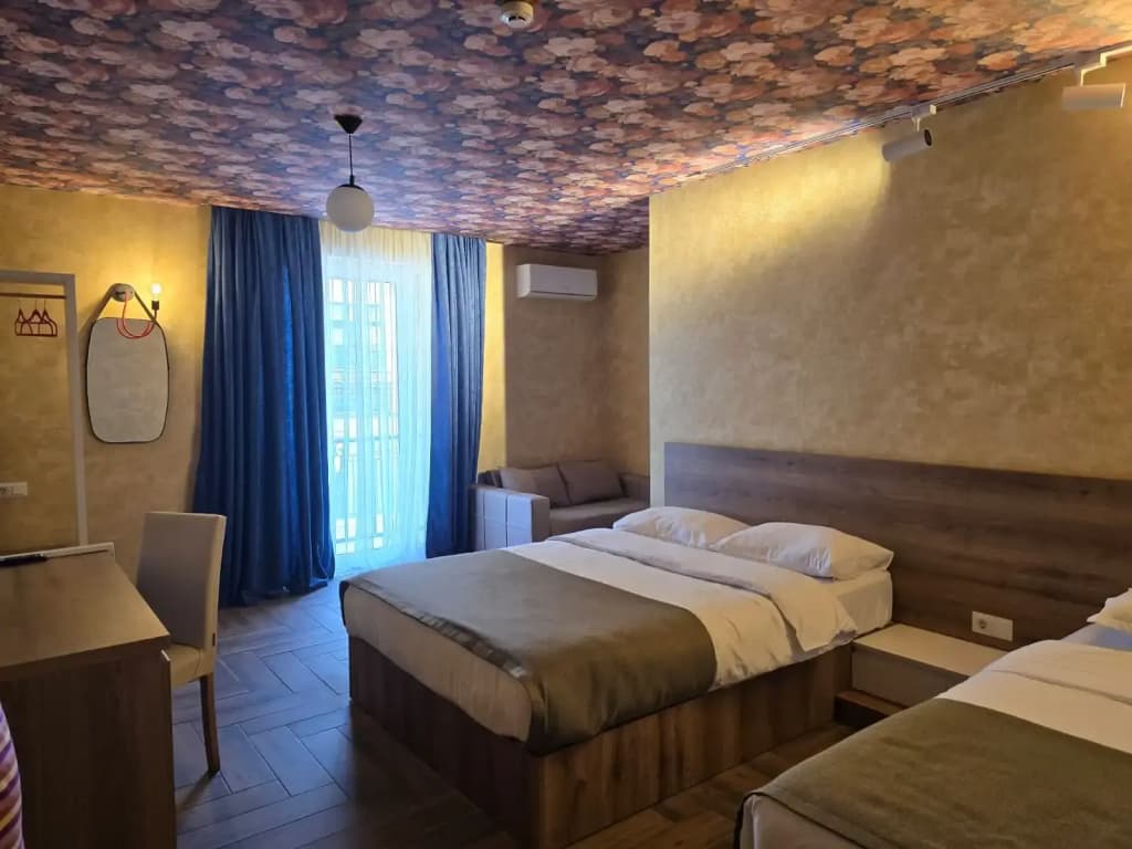 Hotel Nutsa in old Tbilisi - photo 3