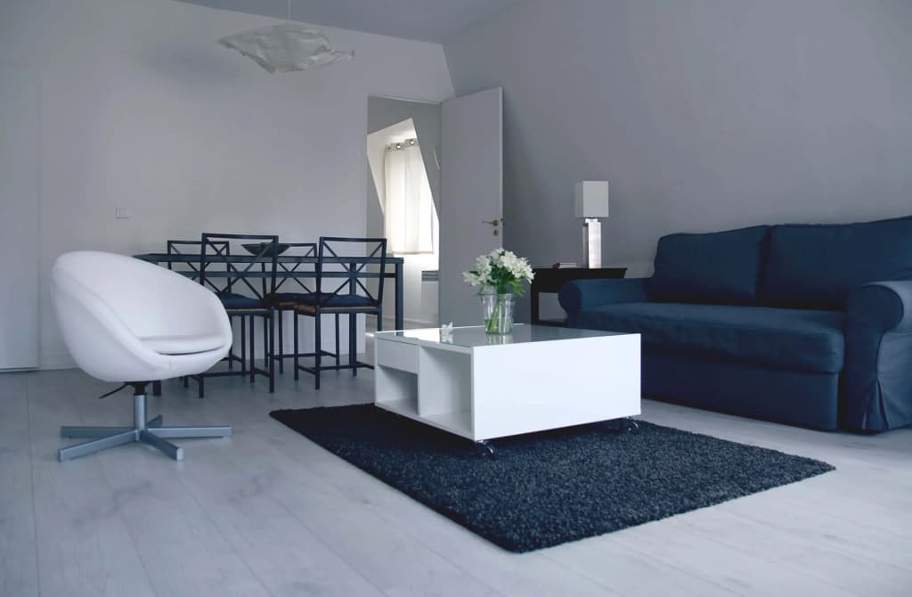 Rue de Ponthieu Central Furnished Apartment - photo 2