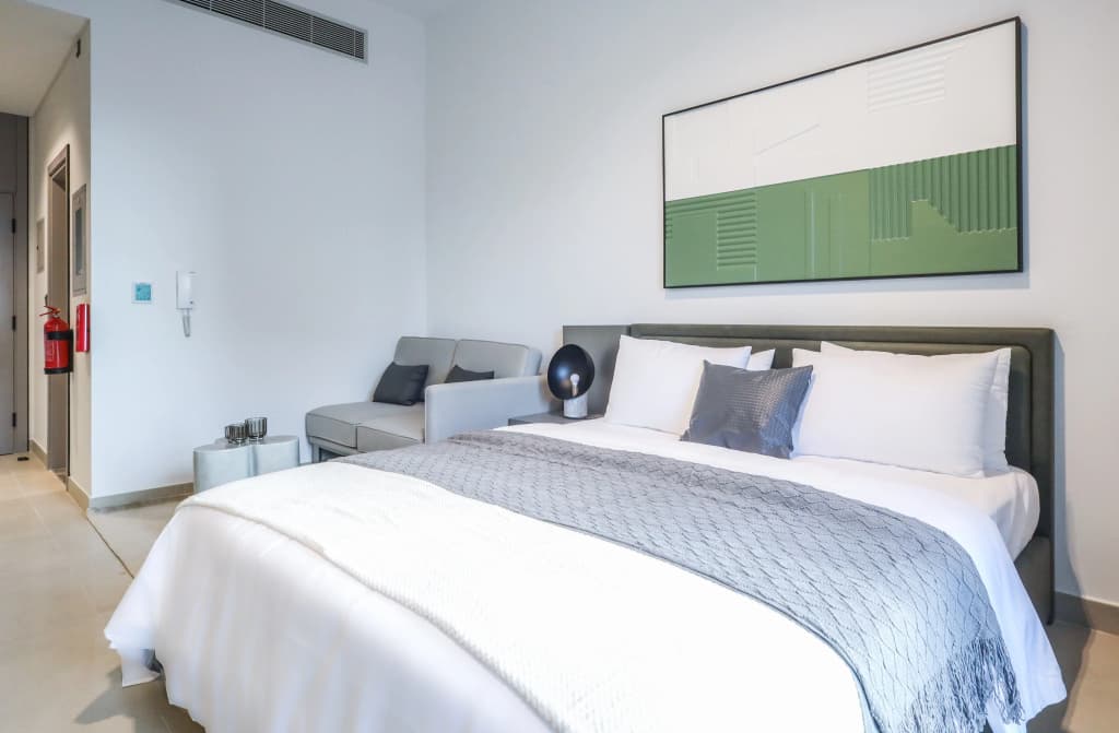 Elite LUX Holiday Homes - Modern Studio in MAG City Dubai Apartments - photo 4
