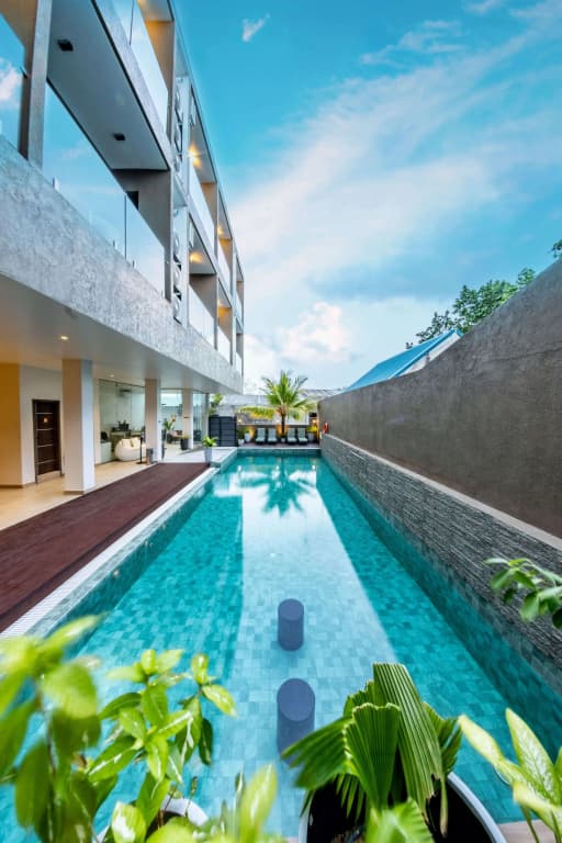 Sky Beach Hotel - main photo