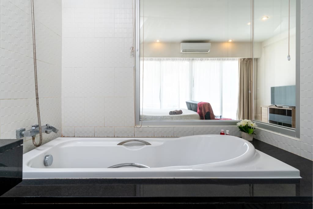 Studio Apartment with King-bed and Pool Apartments - photo 15