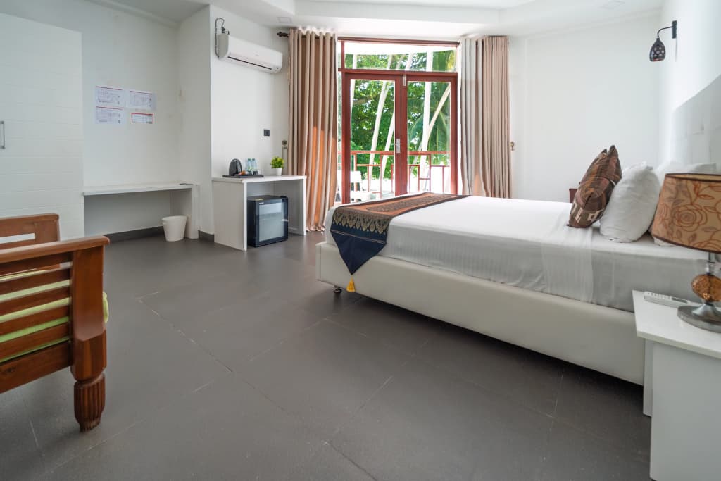 Silver Oasis Maldives Hotel - photo 17