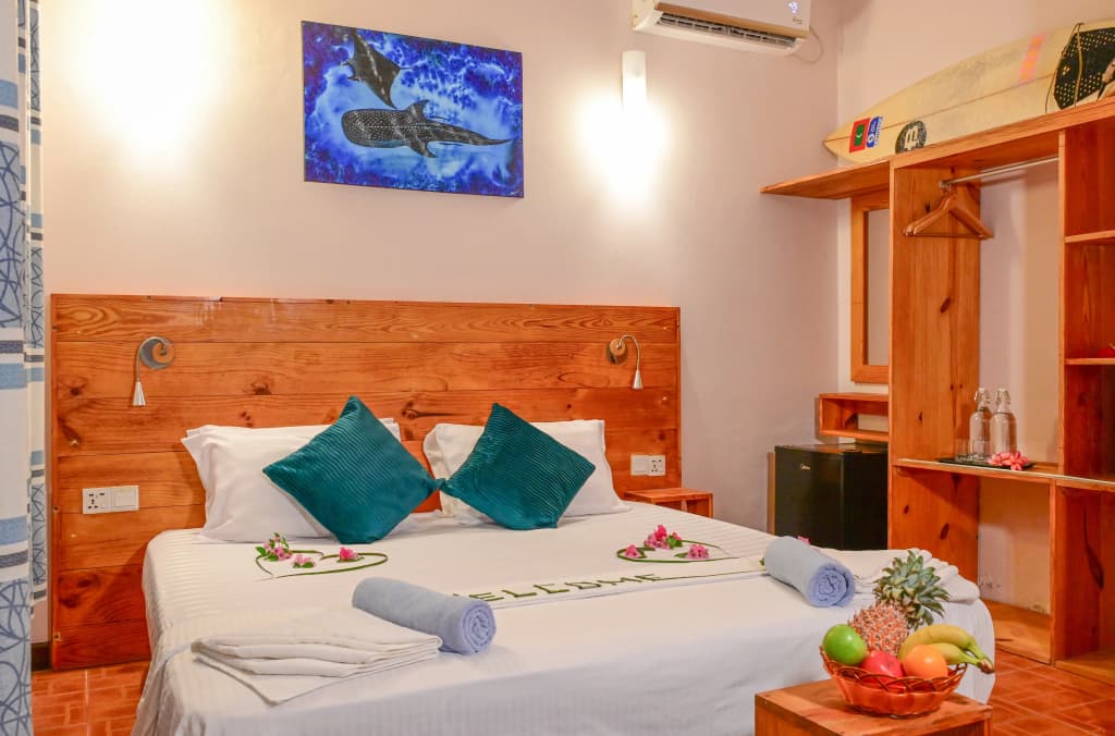 Thulusdhoo Inn Guest House - photo 2