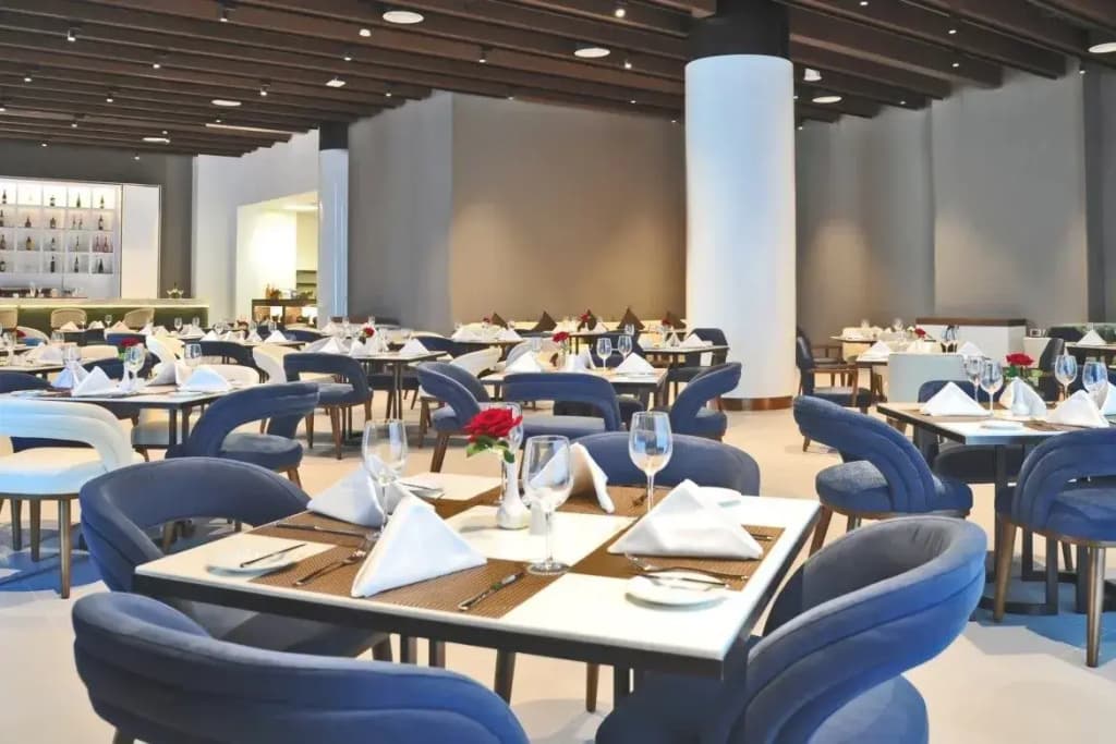 Royal M Hotel & Resort By Gewan Al Aqah Beach - photo 4