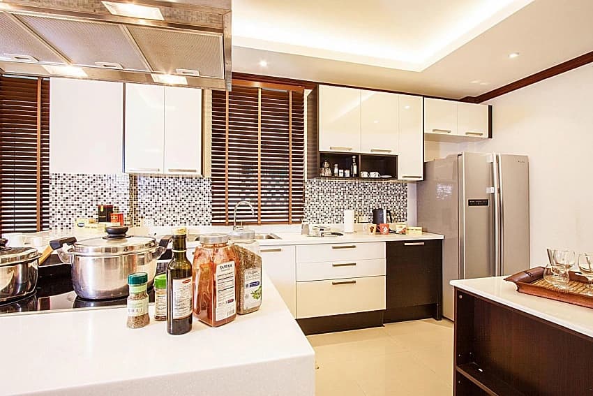 L-House Villa - photo 8