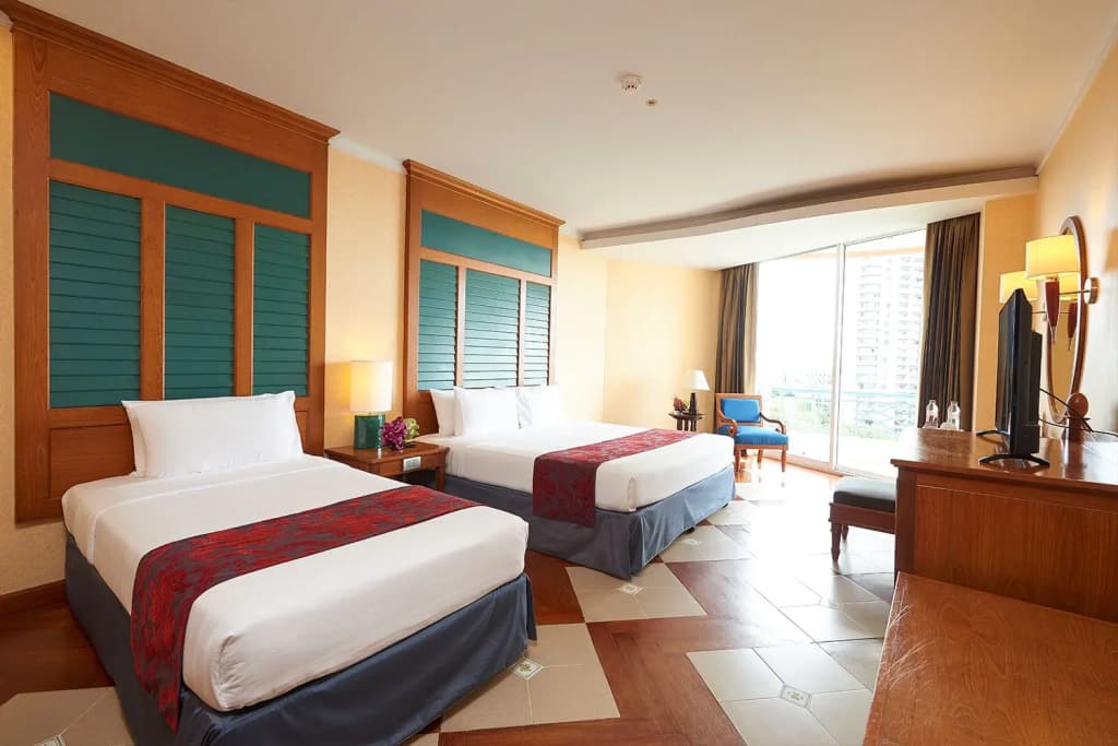 Long Beach Garden Hotel & Pavilions - photo 17