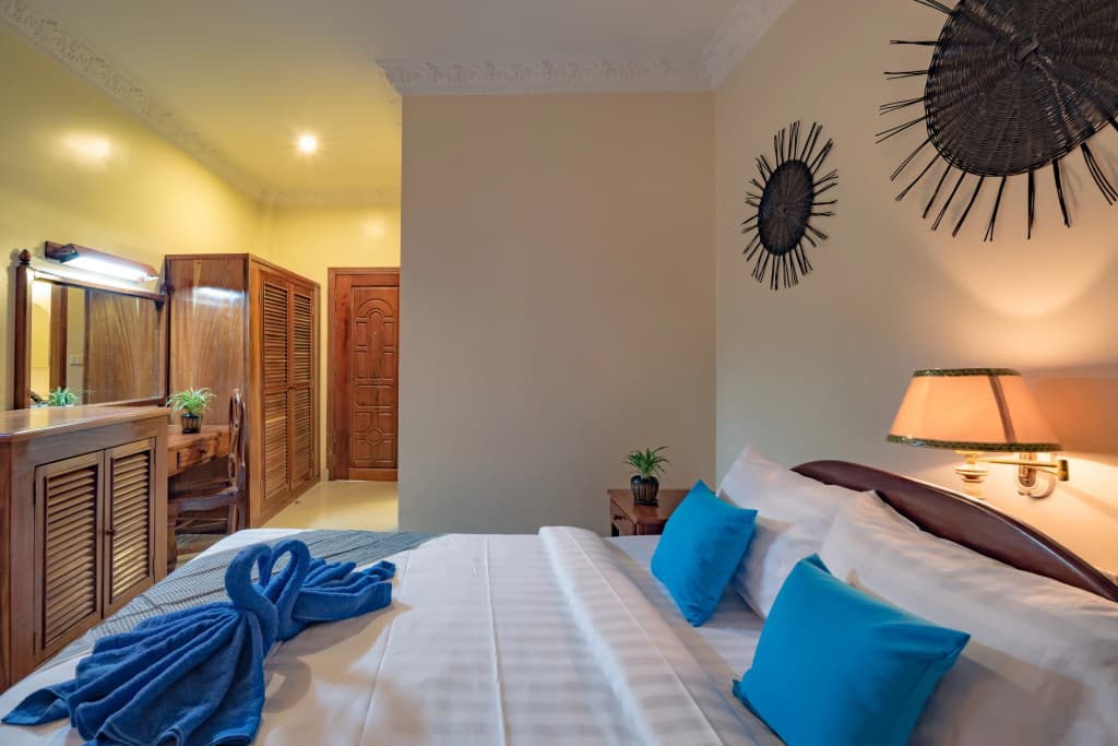 The Siem Reap Chilled Backpacker Hostel - photo 32