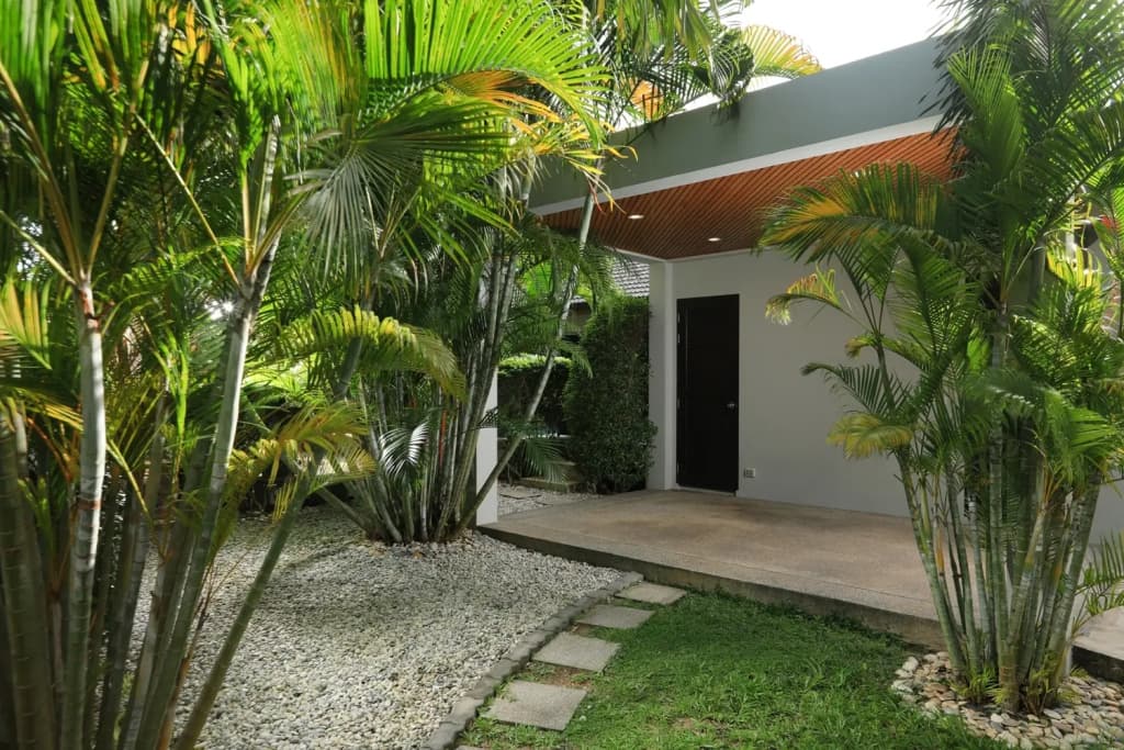 Heni Private pool 3BR Naiharn Beach Villa - photo 16