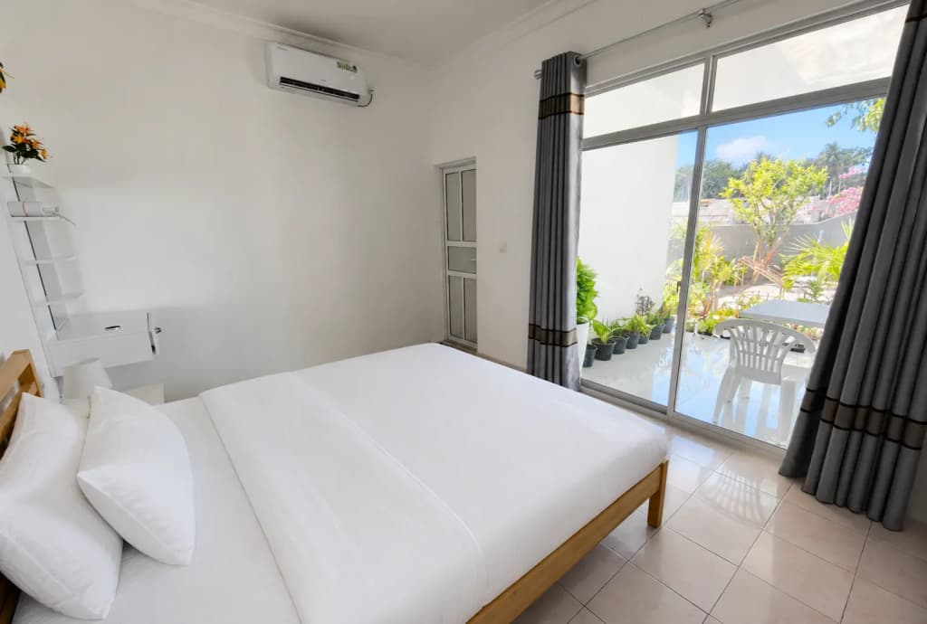 Bon Abri Maldives Guest House - photo 11