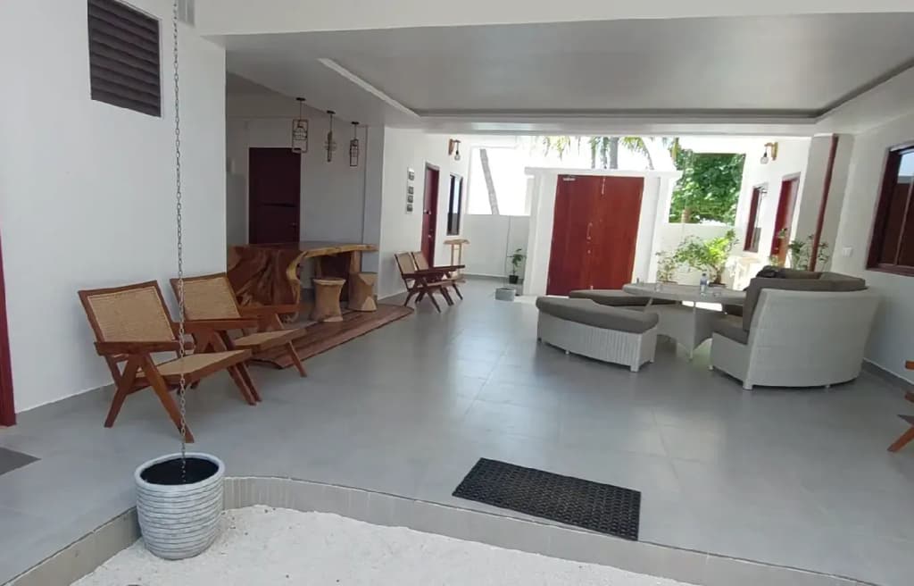 Comfy Cool Breeze by Emzaz Hotel - photo 13
