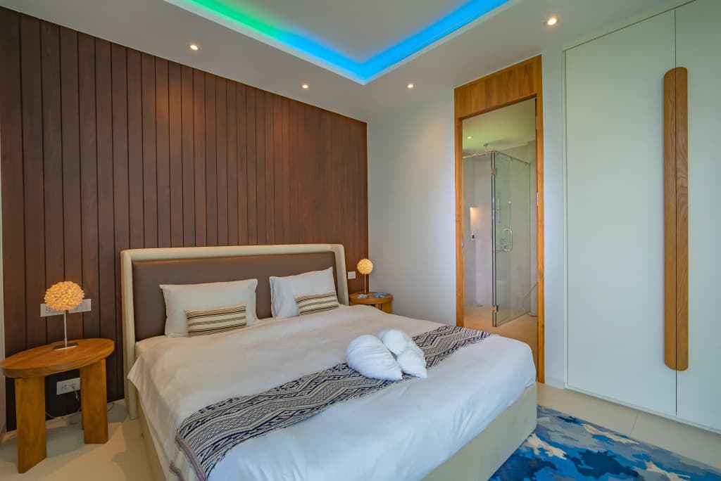 Luxury Infinity Pool Villa in Nai Harn Villa - photo 13
