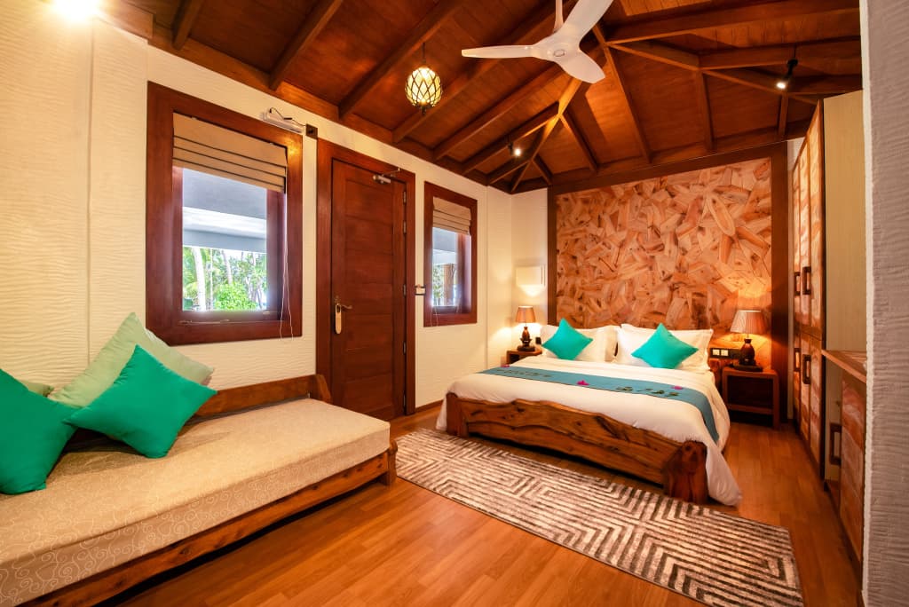 Island Luxury Boutique Hotel, Fulhadhoo - photo 25