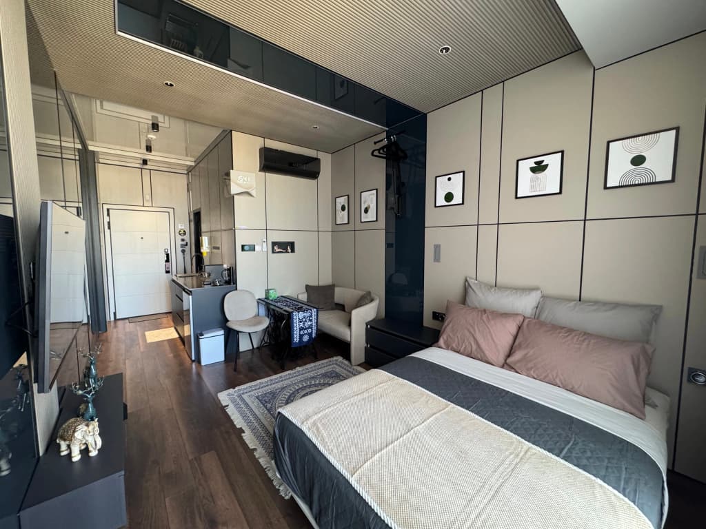 Premium Smart Studio with River View Apartments - photo 8