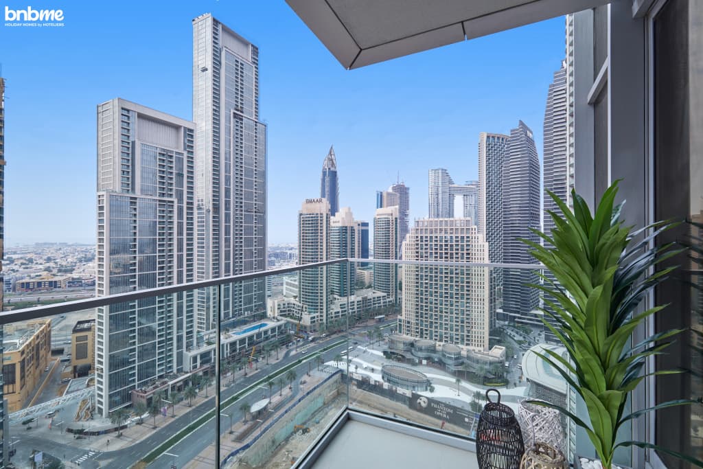bnbmehomes | Downtown View Apt Near Burj Khalifa-2601 Apartments - photo 1