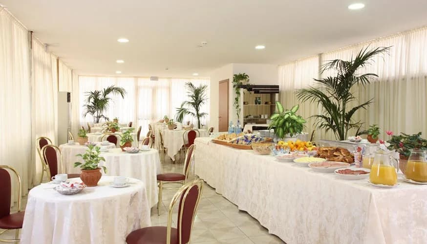 San Giusto Hotel - photo 23