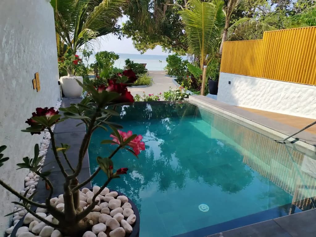 Island Luxury Retreat Maalhos Hotel - photo 34
