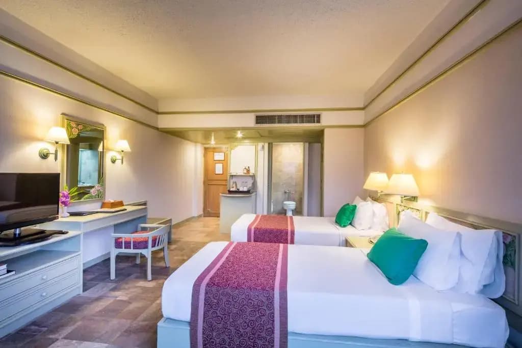Cholchan Pattaya Beach Resort - photo 19