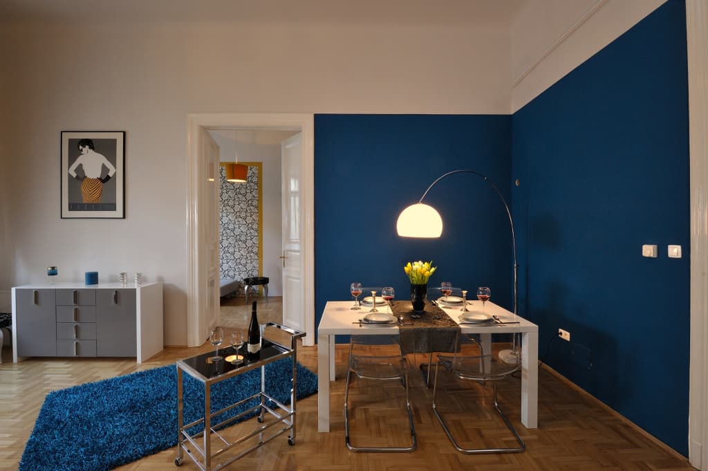 District Seven Spacious Apartments - photo 5