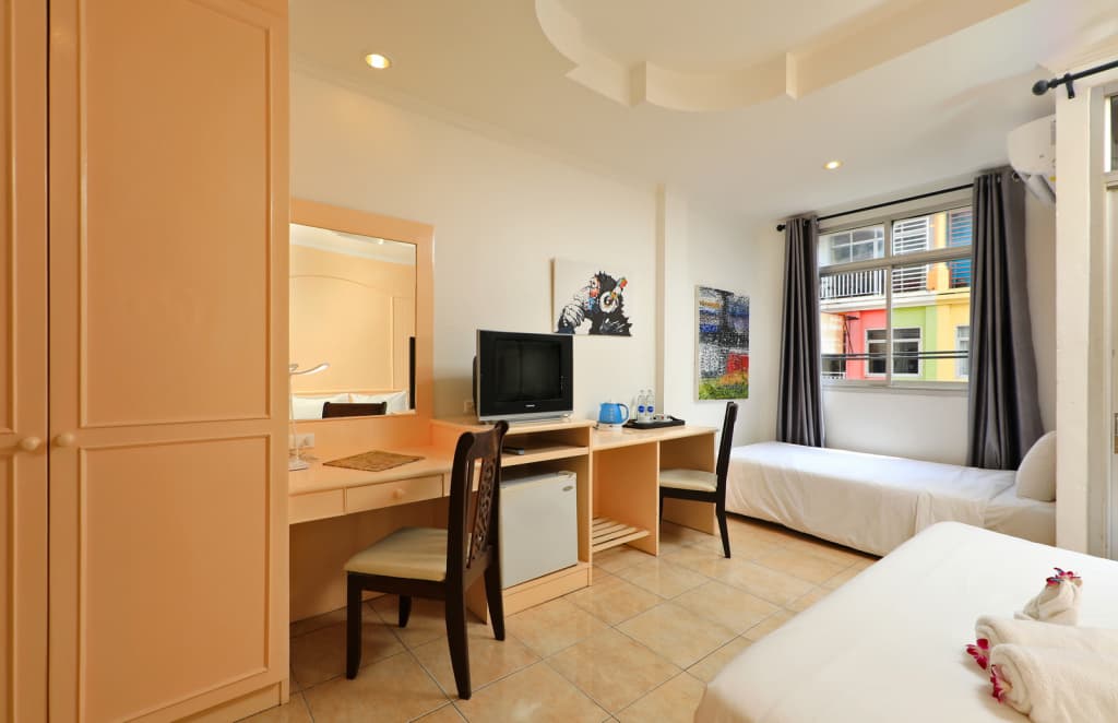 Gorgeous Boutique Room - photo 5