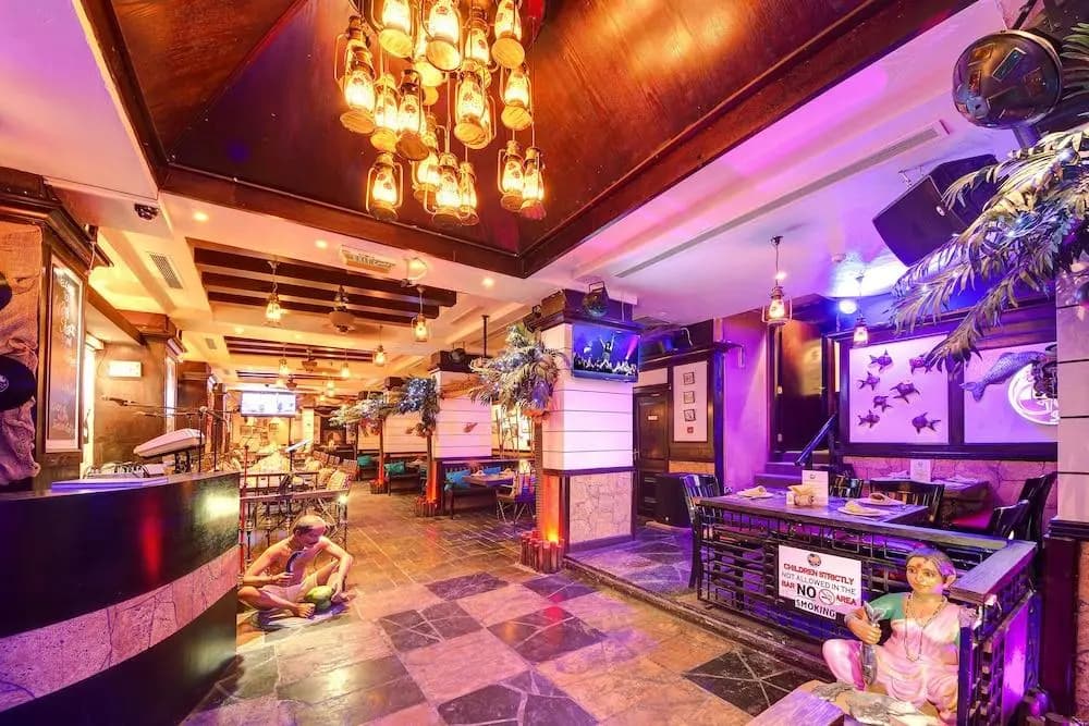 Ascot Hotel - photo 37