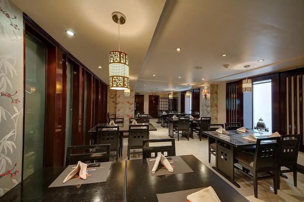Ascot Hotel - photo 13