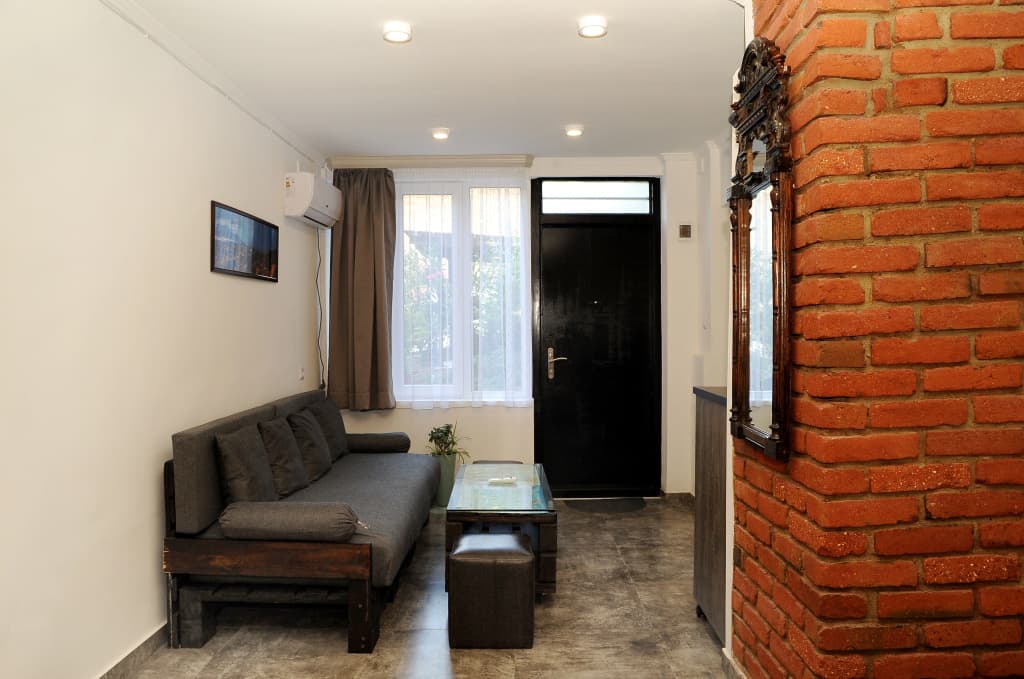 Old Vera Apartments - photo 4