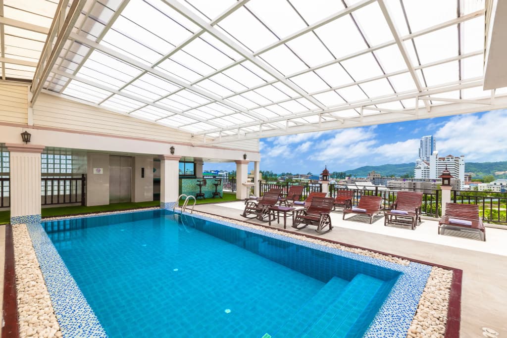 Azhotel Patong Hotel - photo 7
