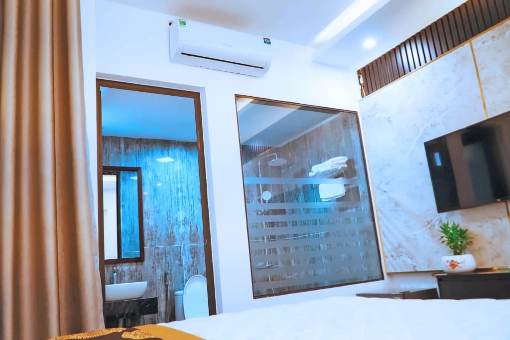 Queen Hotel 2 - photo 7