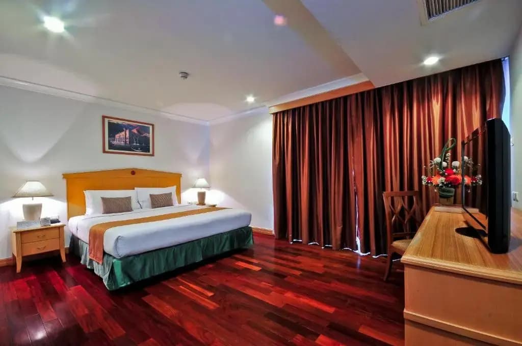 Admiral Suites Bangkok - photo 7