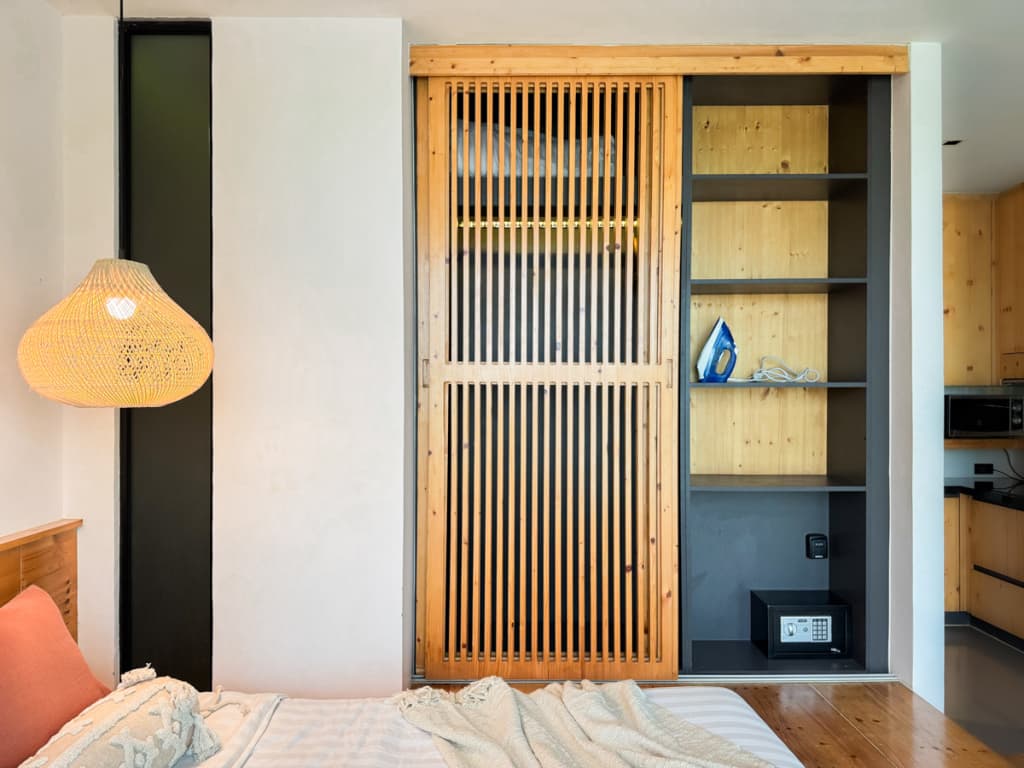 Cozy Design Studio by NaiHarn Beach & Lake ReLife Flat - photo 12
