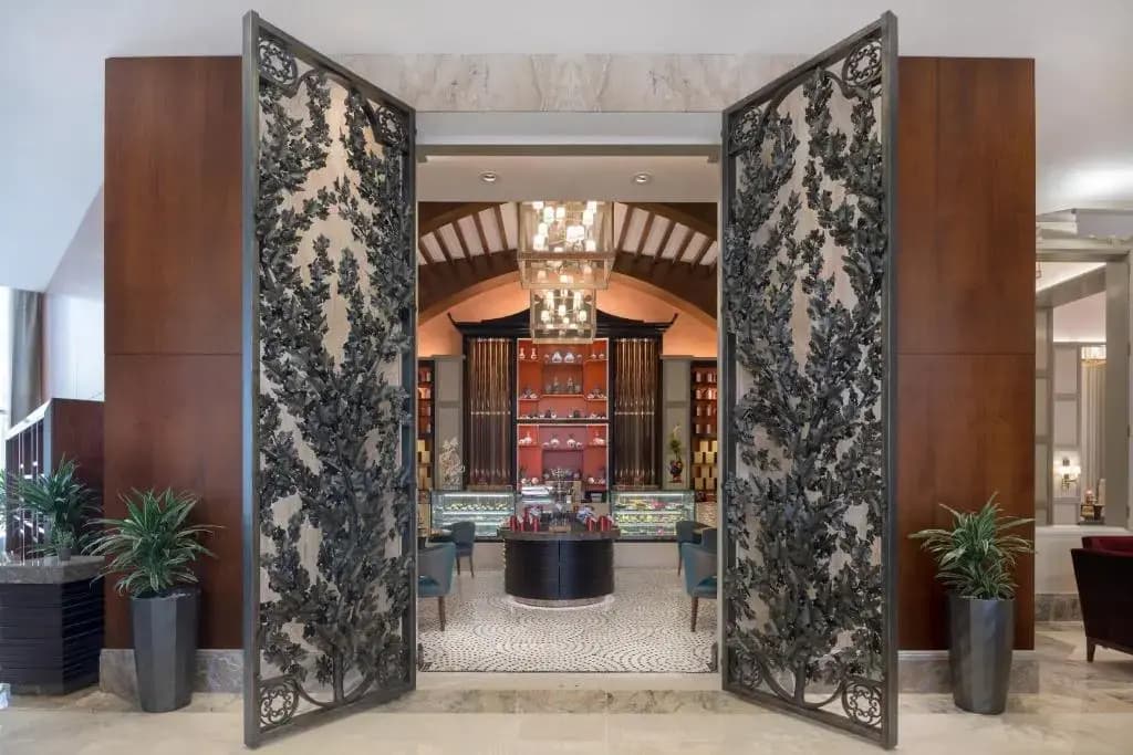 Sheraton Oman Hotel - photo 2