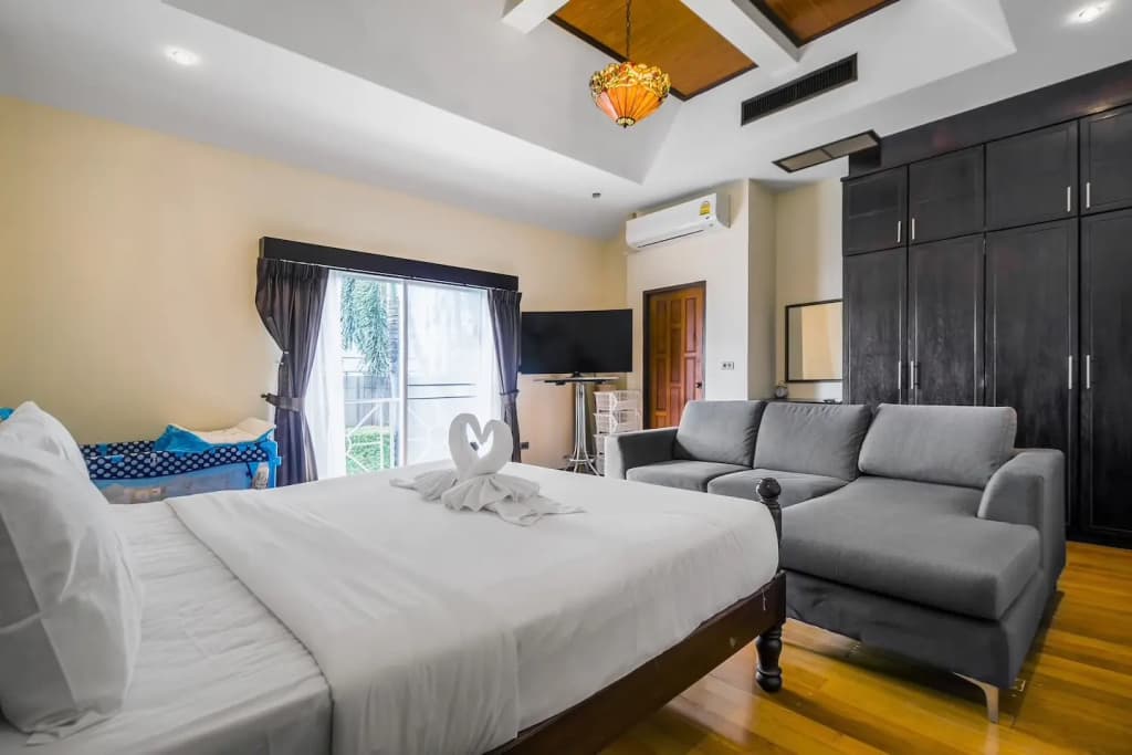 Spacious villa with private pool and parking Villa - photo 8