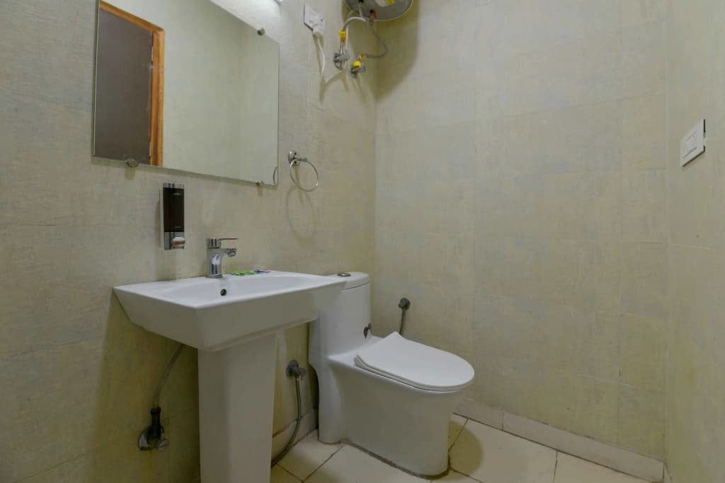 Golden Saffron Hotel - photo 7