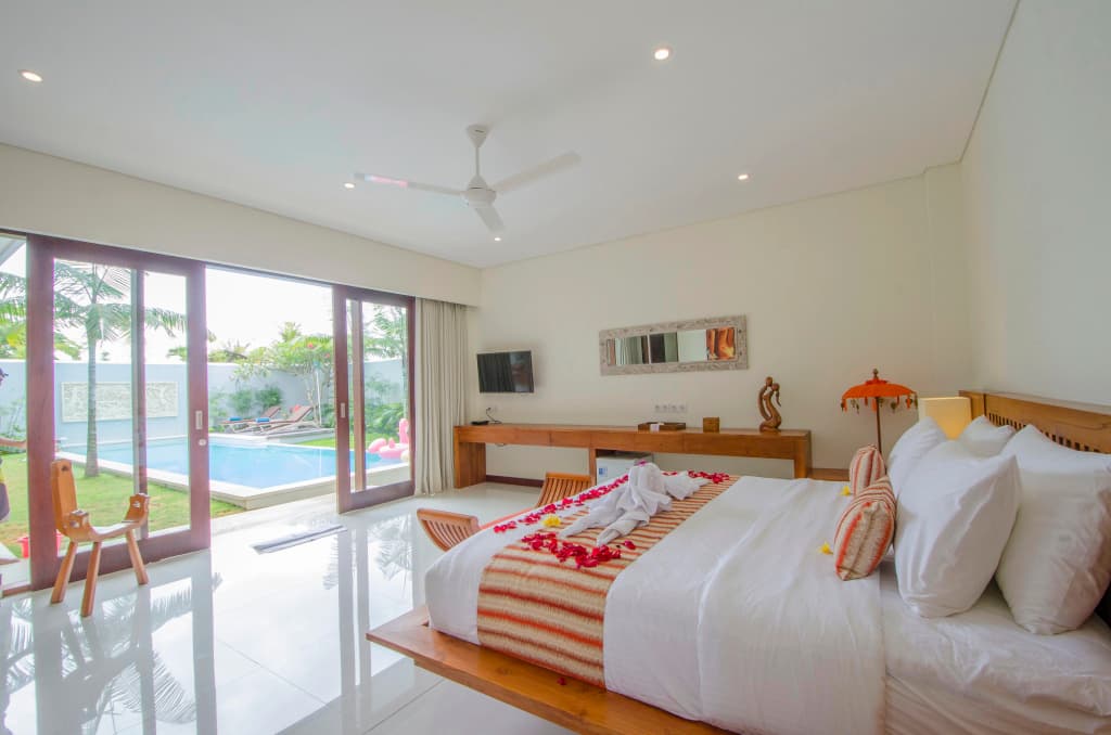 Trendy Villa with Private Pool - photo 11