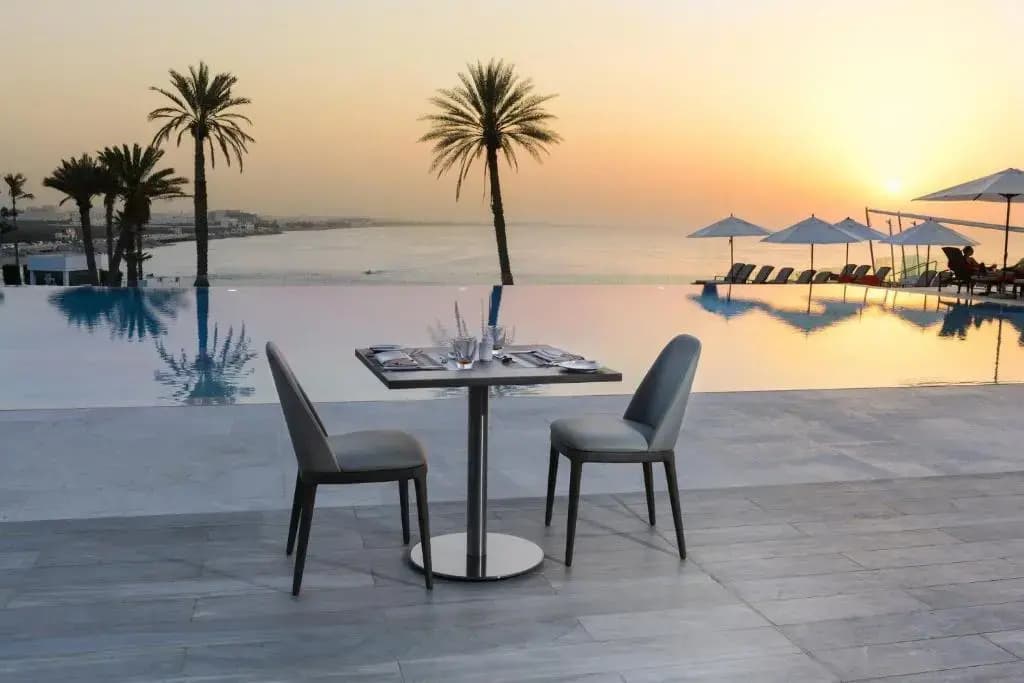 Crowne Plaza Muscat by IHG Hotel - photo 8