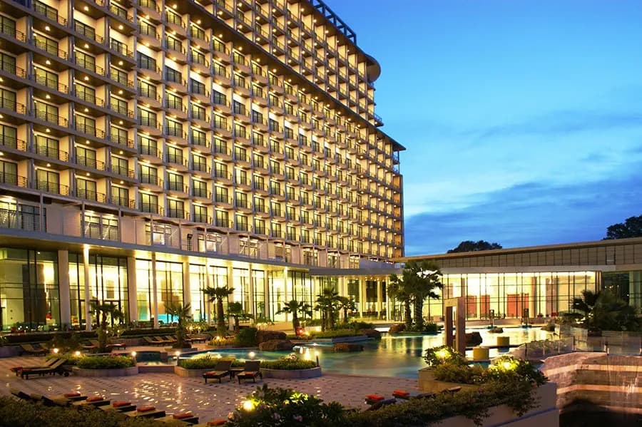 The Zign Hotel - photo 2