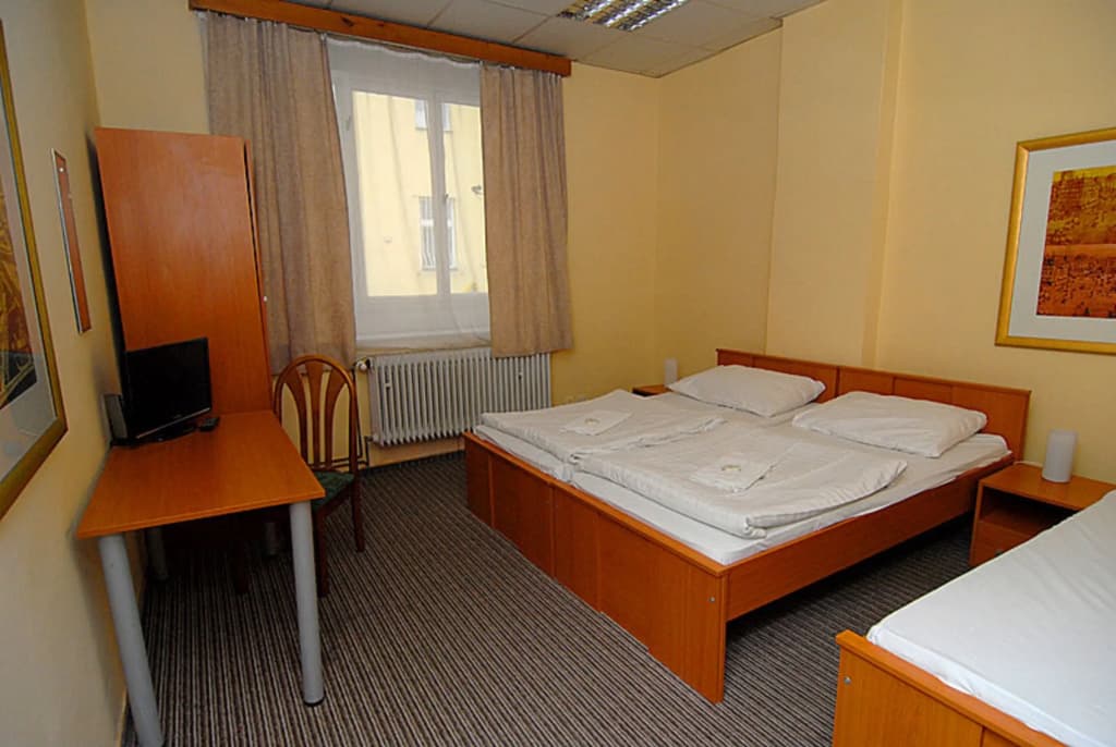Akát Pension Guest House - photo 5