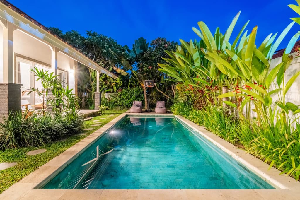Jungle Amaranth Canggu – Exclusive 3BR Retreat with Pool, Modern Amenities and Top Location Villa - photo 21