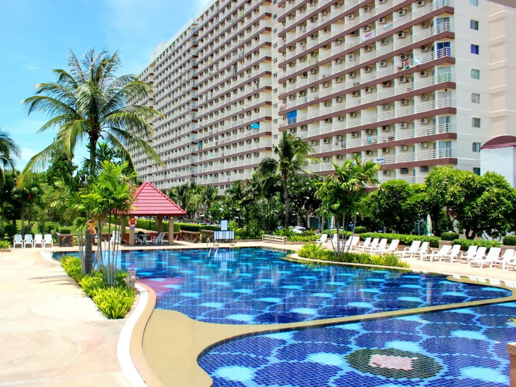Thai Lux Jomtien Apartments - photo 8