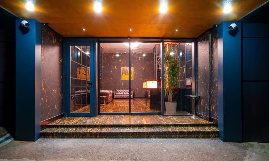 Hotel Onyx - photo 35