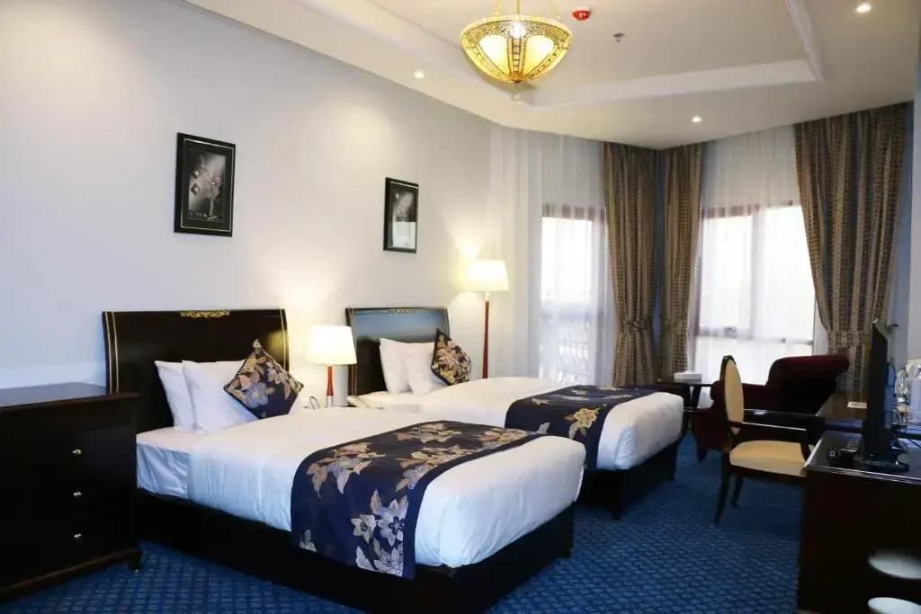 Red Castle Hotel - photo 7
